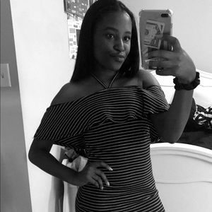 Meet your Posher, Nia